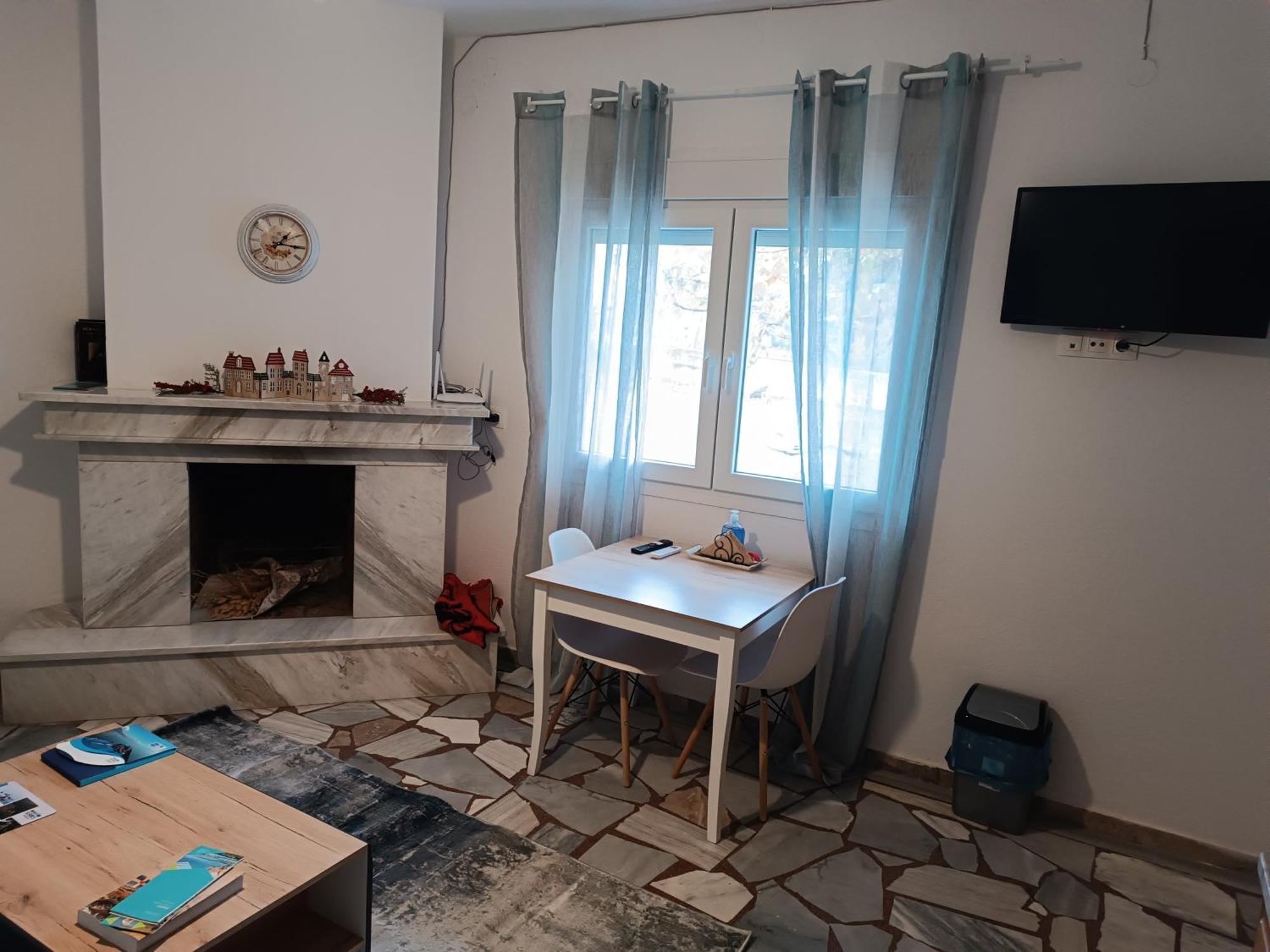 Studio Με Όλες Τις Ανέσεις Vétrina Exteriör bild